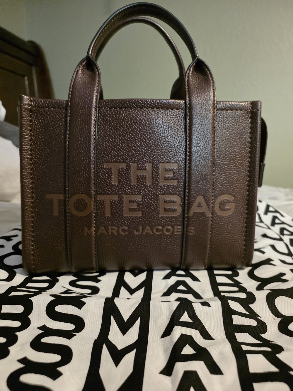 Marc Jacobs The Tote Bag - Ganache Leather Tote